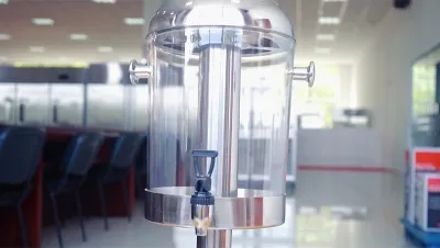 Dispensador de bebidas para servicio directo