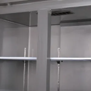 Entrada de aire por la parte inferior, salida por la parte superior